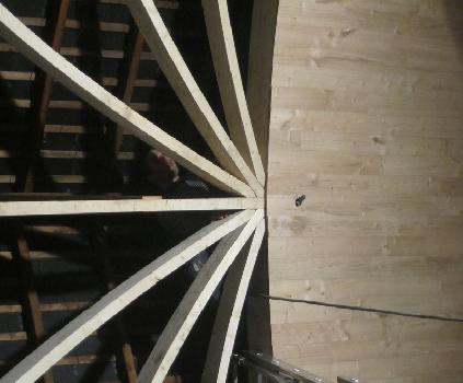 Aménagement intérieur d'une chapelle.